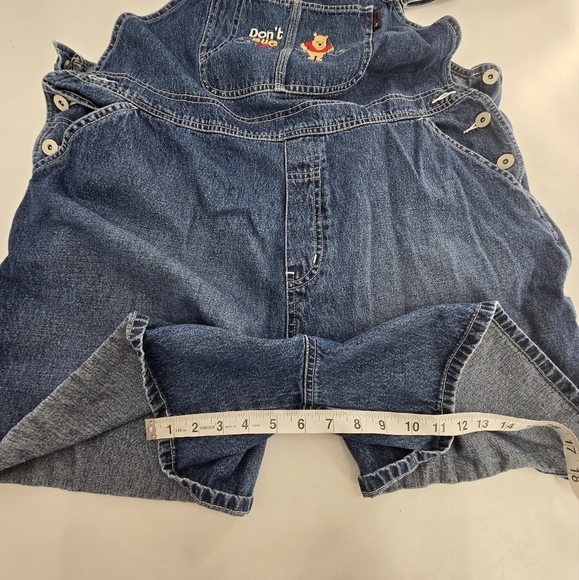 Vintage Disney Y2K Winnie the Pooh “don’t Bug Me” embroidered overall shorts 20W - Picture 8 of 9